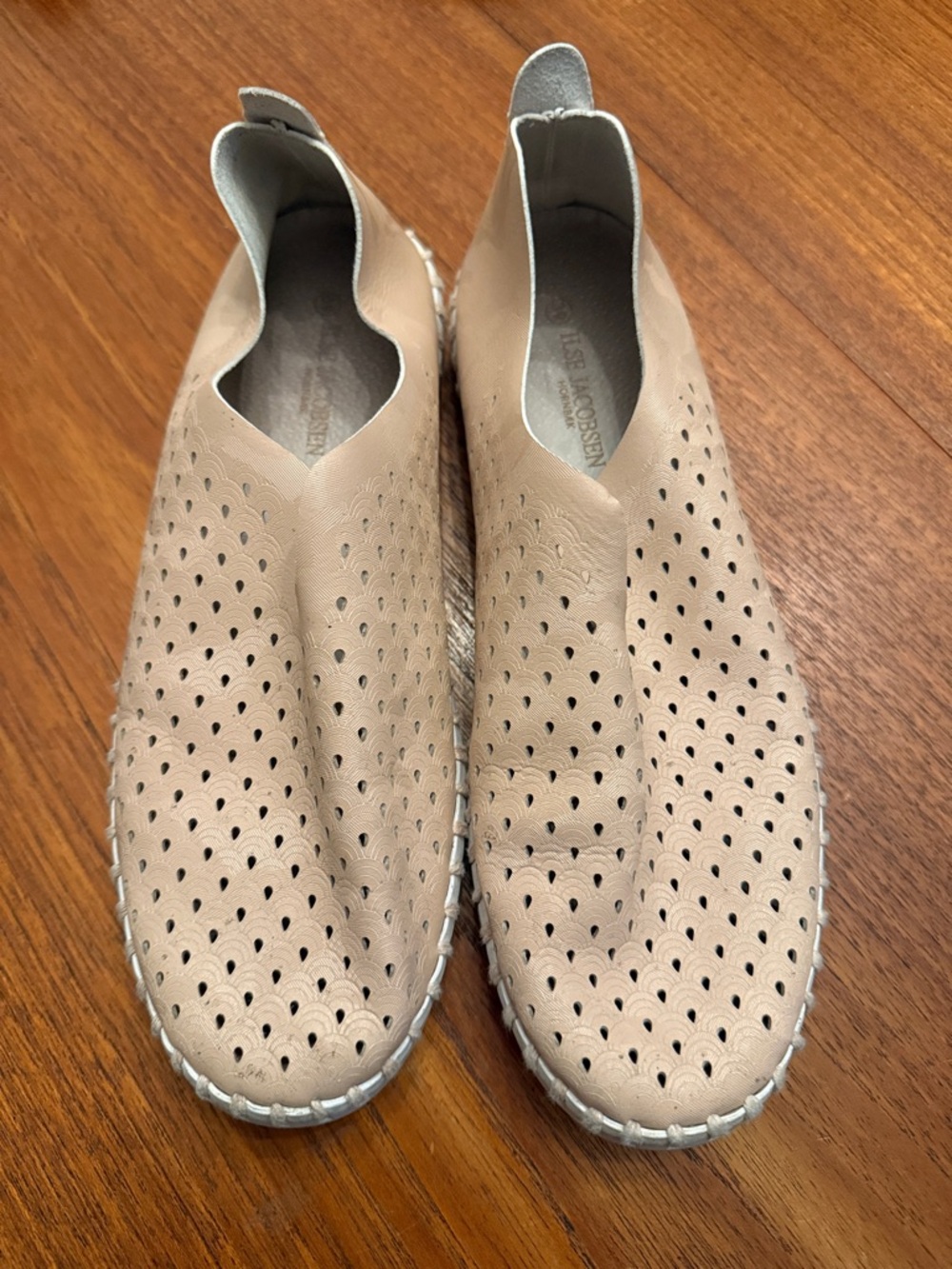 Ilse Jacobsen Nude Perforated Slip-On Mules